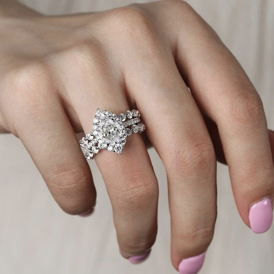 Nouvelle Bague Anneau en Zircon Oval pour Femmes - Mode Européenne et Américaine - Allomarc.com