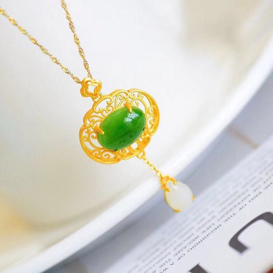 Pendentif en Jade Naturel Xinjiang Hetian avec Incrustation d'Or Ancien pour Femmes - Allomarc.com