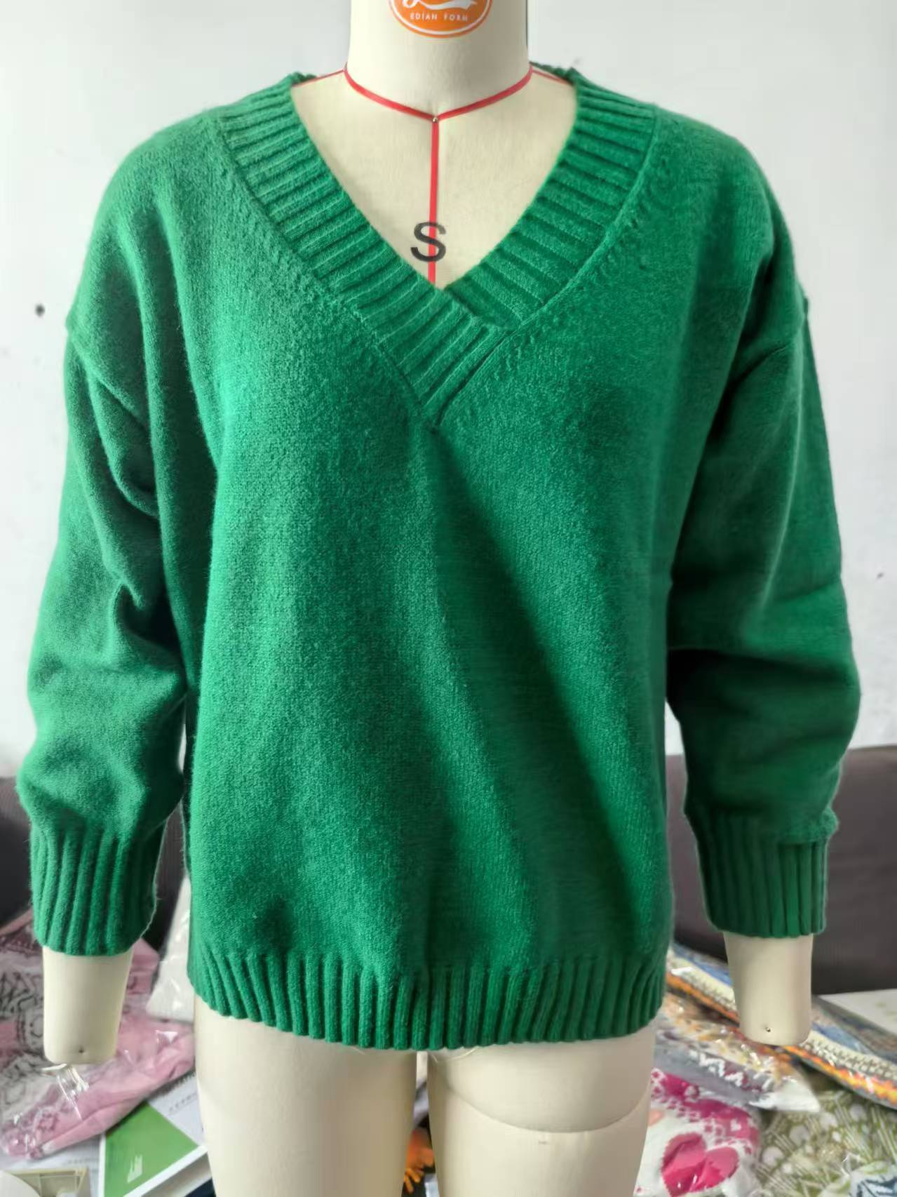 Pull V - col en Tricot Long Manches Larges pour Femmes - Mode Automne Hiver - Allomarc.com