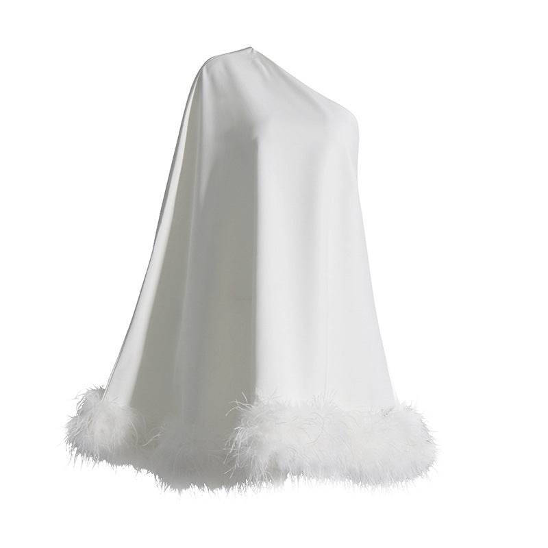 Robe de Soirée à Épaule Dénudée avec Finition en Plumes - Allomarc.com