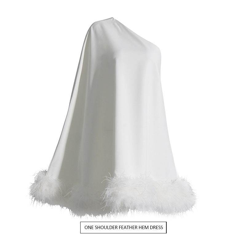 Robe de Soirée à Épaule Dénudée avec Finition en Plumes - Allomarc.com