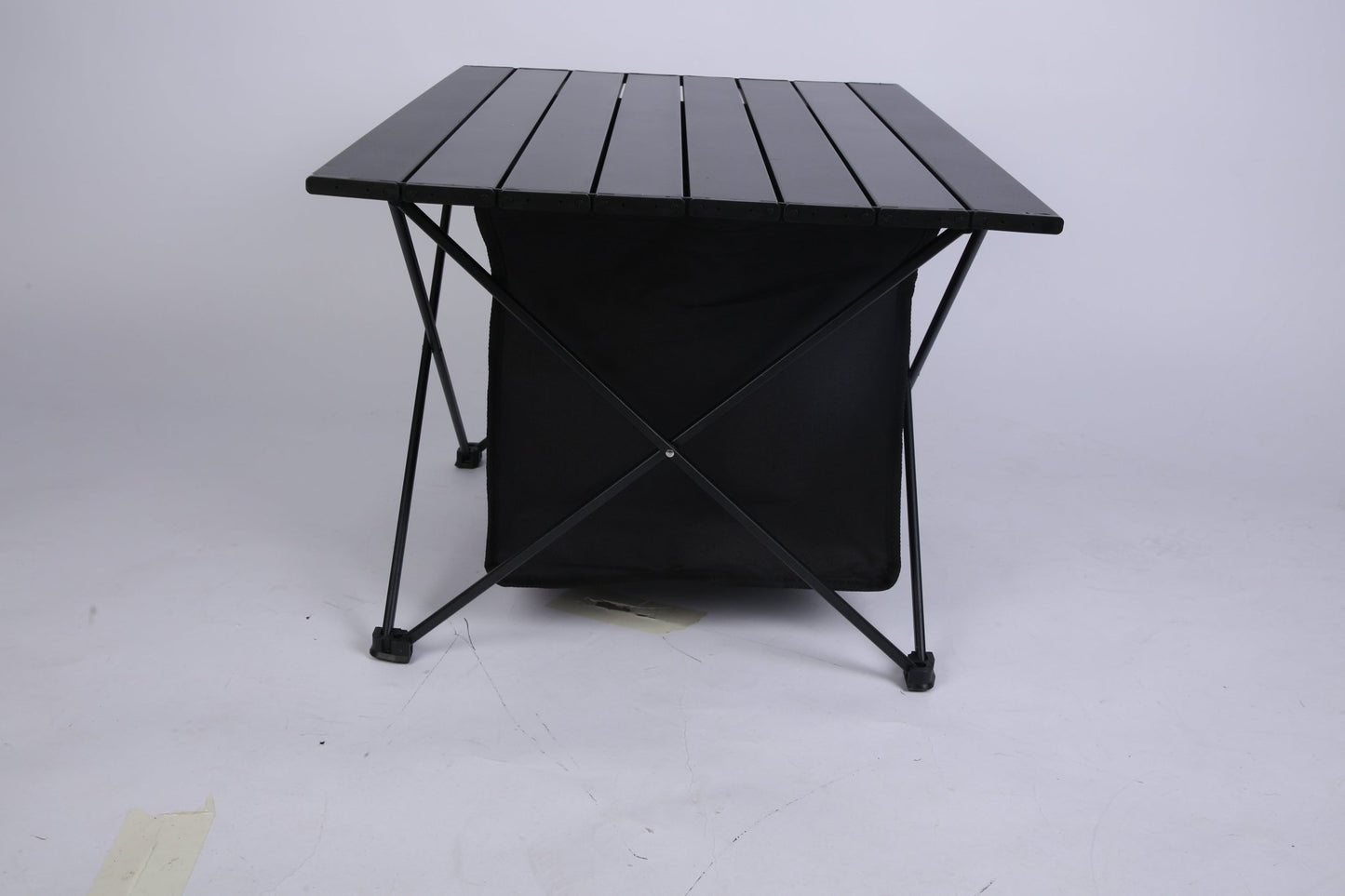 Table de Camping Pliable avec Panier de Rangement en Aluminium - Allomarc.com